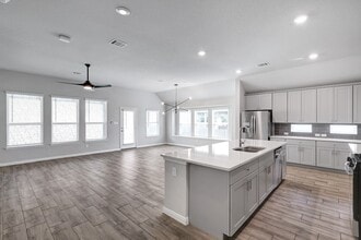 32144 Cardamom Wy in Bulverde, TX - Building Photo - Building Photo