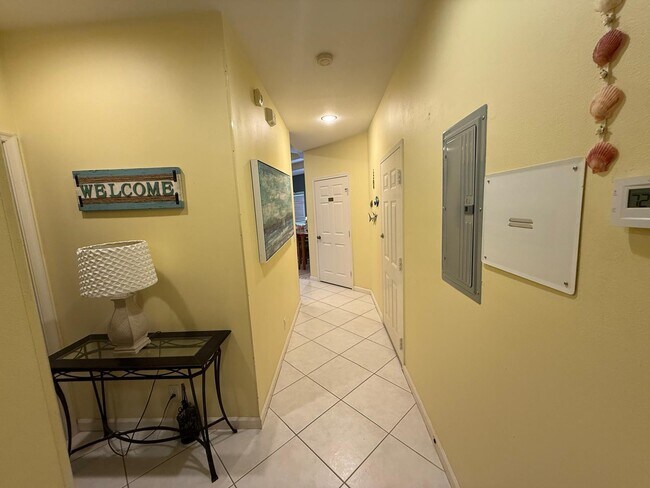 8247 Mulligan Cir in Port St. Lucie, FL - Building Photo - Building Photo