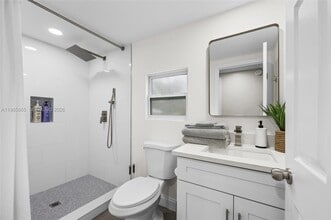 6674 4th St in Jupiter, FL - Building Photo - Building Photo