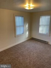 12 W Main St in Windsor, PA - Building Photo - Building Photo