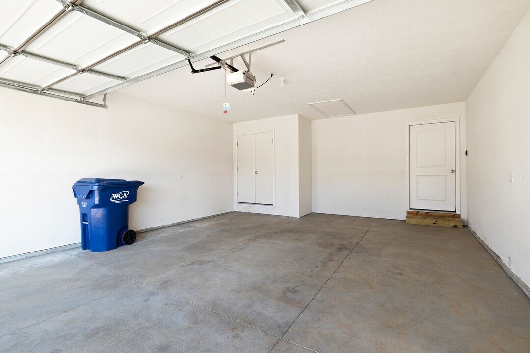 552 W Danielle St in Republic, MO - Building Photo