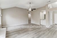 577 Trails Pkwy in Garland, TX - Building Photo - Building Photo