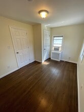258 2nd St, Unit Second Floor in South Amboy, NJ - Building Photo - Building Photo