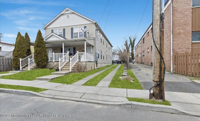 property at 1317 Washington Ave