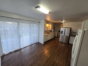 109 Landmeier Rd in Elk Grove Village, IL - Building Photo - Building Photo