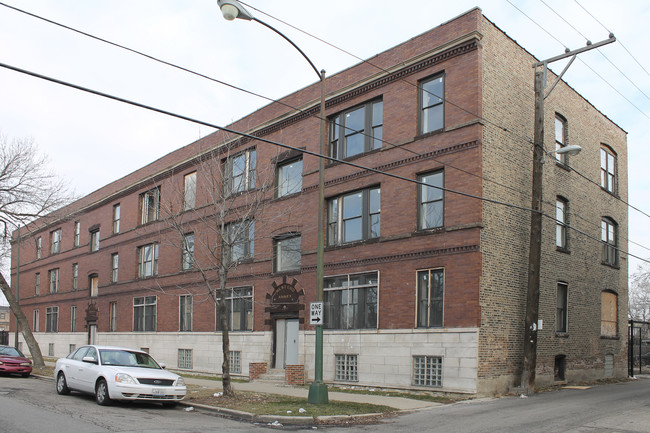 121-127 N Kostner Ave in Chicago, IL - Building Photo - Building Photo