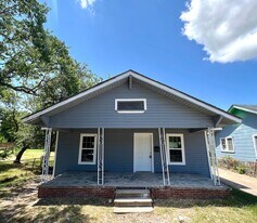 937 13th St in Port Arthur, TX - Building Photo