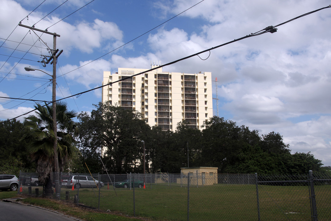 Aqua Apartments in Tampa, FL - Foto de edificio