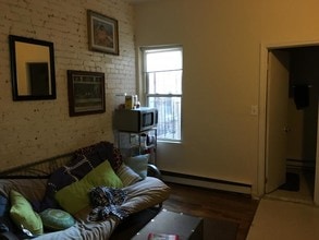 892 Huntington Ave-Unit -8 in Boston, MA - Building Photo - Building Photo