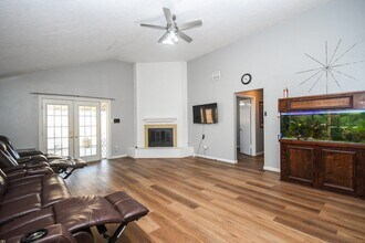 15310 Barbarossa Dr in Houston, TX - Building Photo - Building Photo