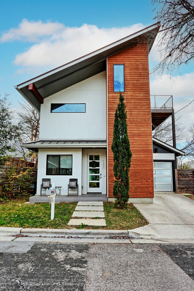 property at 1205 Short Hackberry St