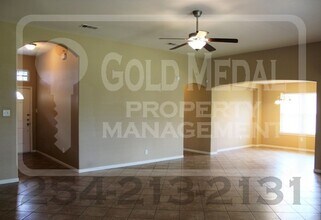 409 W Little Dipper Dr in Killeen, TX - Building Photo - Building Photo