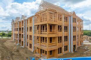 Casona in Grand Prairie, TX - Building Photo