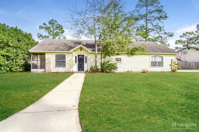 71 Naugatuck Dr
