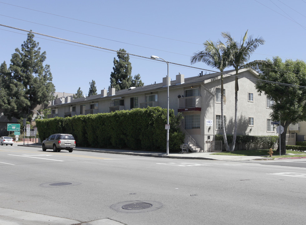 Coldwater Canyon Apartments in North Hollywood, CA - Building Photo