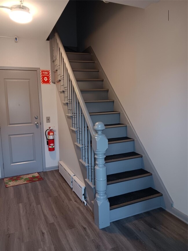 142 Smith St in Port Chester, NY - Building Photo - Building Photo
