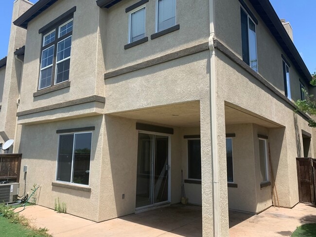 4450 Brisbane Way in Oceanside, CA - Building Photo - Building Photo