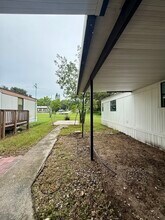 516 De Resine Carre St in Seffner, FL - Building Photo - Building Photo