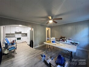 4723 Linden St in Columbia, SC - Building Photo - Building Photo