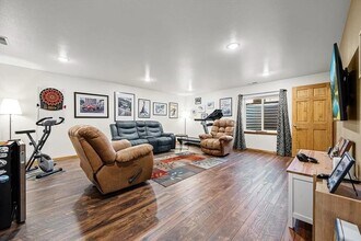 680 South St in Whitewood, SD - Foto de edificio - Building Photo