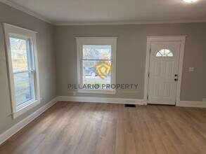 323 N Lesley Ave in Indianapolis, IN - Building Photo - Building Photo