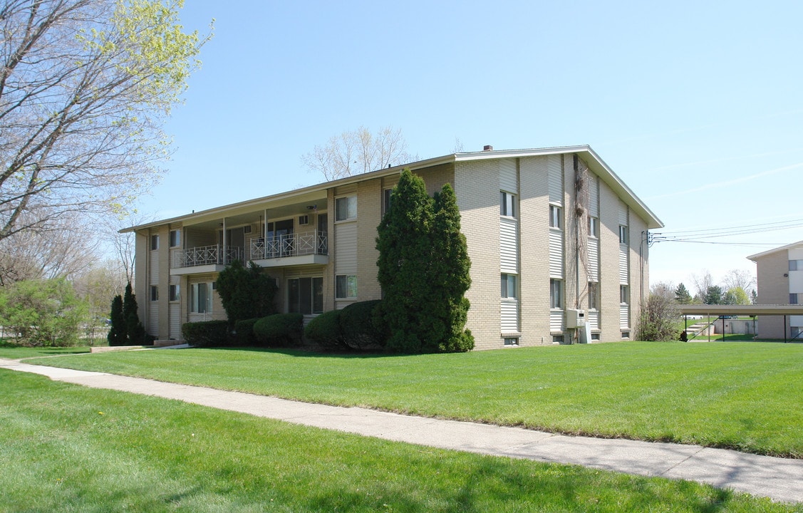 3006-3018 Woodruff Ave in Lansing, MI - Foto de edificio