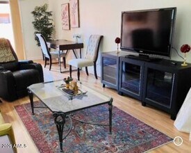 12222 N Paradise Vlg Pkwy S in Phoenix, AZ - Building Photo - Building Photo