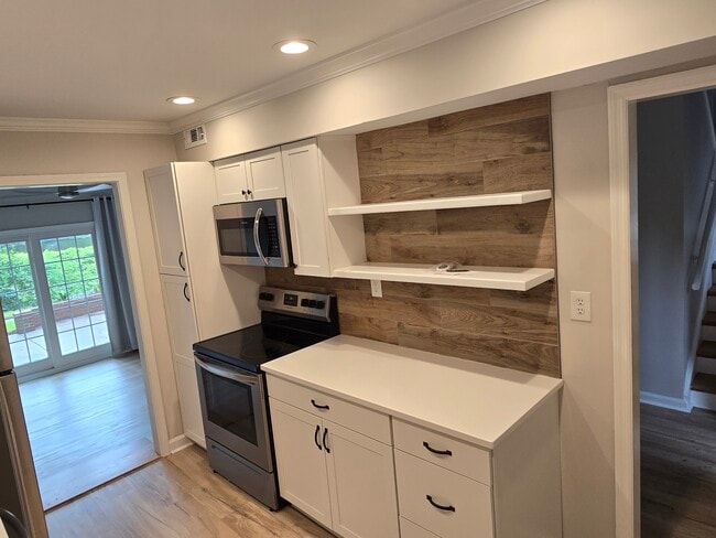 5027 Forest Lake Pl in Columbia, SC - Building Photo - Building Photo