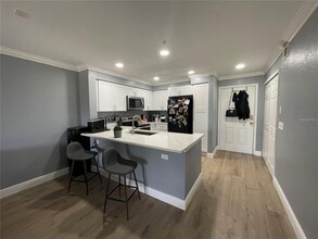 13905 Fairway Island Dr in Orlando, FL - Building Photo - Building Photo