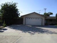 1210 Washoe Dr in San Jose, CA - Foto de edificio - Building Photo