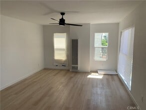 1211 W 40th Pl in Los Angeles, CA - Building Photo - Building Photo