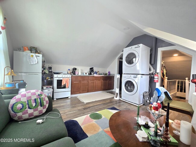 property at 305 3rd Ave