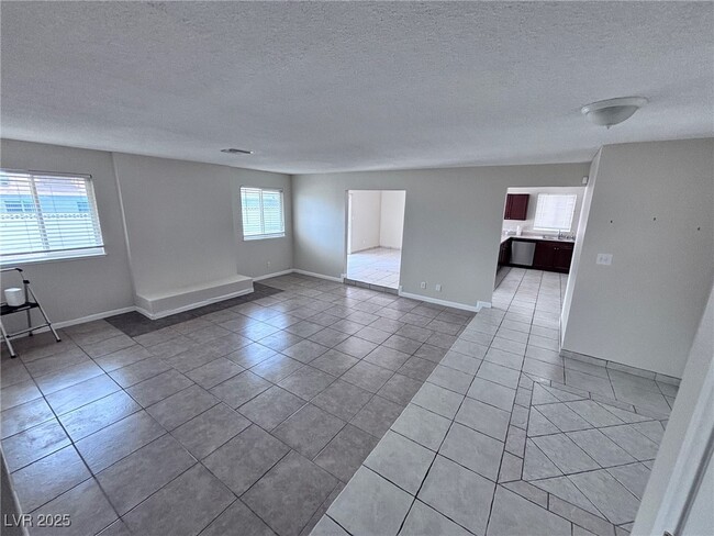 3668 El Toro St in Las Vegas, NV - Building Photo - Building Photo