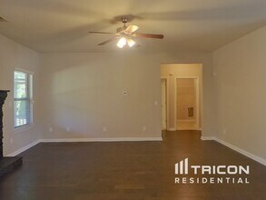 645 Birkdale Dr in Fairburn, GA - Building Photo - Building Photo