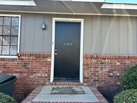 103 Sunrise Ave in Columbia, SC - Building Photo