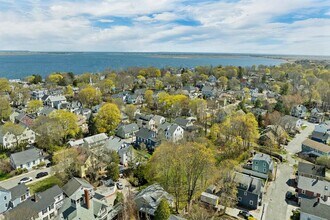 16 Chestnut in Newburyport, MA - Building Photo - Building Photo