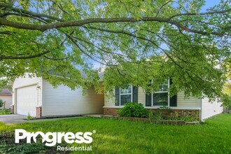 1449 Country Pointe Dr in Indianapolis, IN - Building Photo - Building Photo