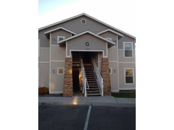 Village at Chapel Hill in Pasco, WA - Foto de edificio