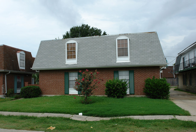 2910 Houma Blvd in Metairie, LA - Building Photo - Building Photo