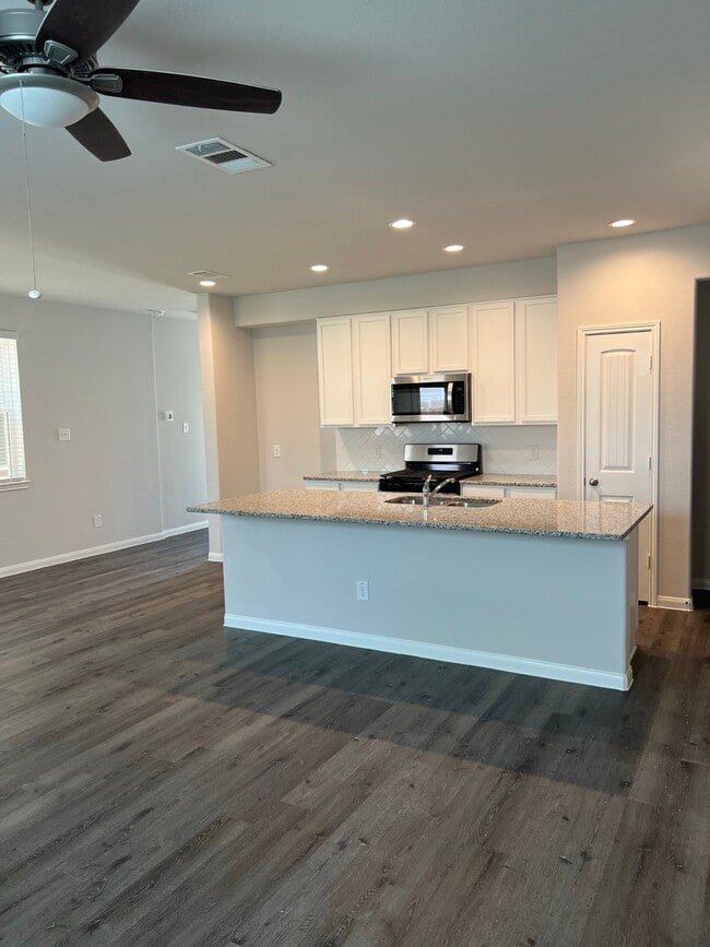 3911 Faletti Dr in Katy, TX - Building Photo - Building Photo