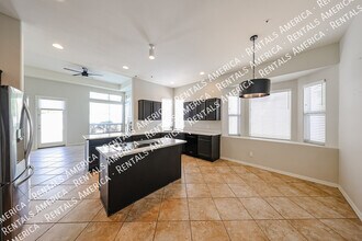 8900 E Surrey Ave in Scottsdale, AZ - Building Photo - Building Photo