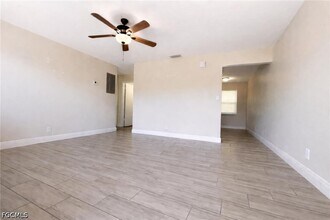 5451 Eleventh Ave in Ft. Myers, FL - Building Photo - Building Photo