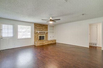 232 Linda Dr in Burleson, TX - Building Photo - Building Photo