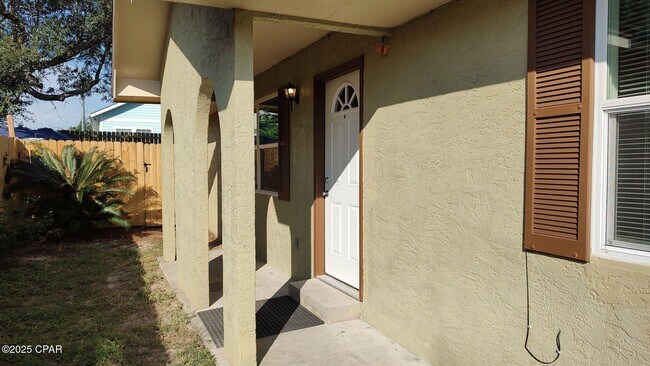 6217 Pinetree Ave in Panama City, FL - Building Photo - Building Photo