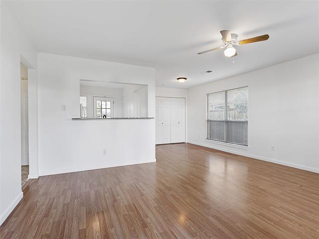 3960 Lively Ln in Dallas, TX - Building Photo - Building Photo