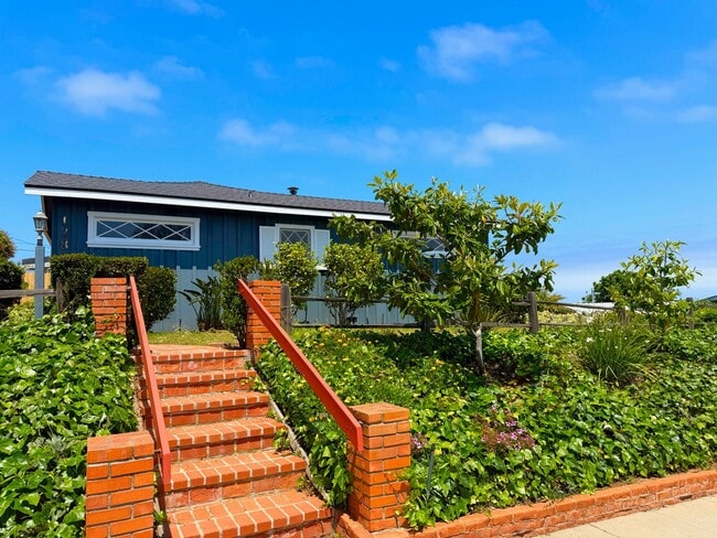 property at 1284 Alexandria Dr