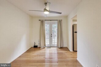 16 Tabiona Ct in Silver Spring, MD - Building Photo - Building Photo