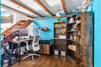 2343 N Greenview Ave in Chicago, IL - Building Photo - Building Photo