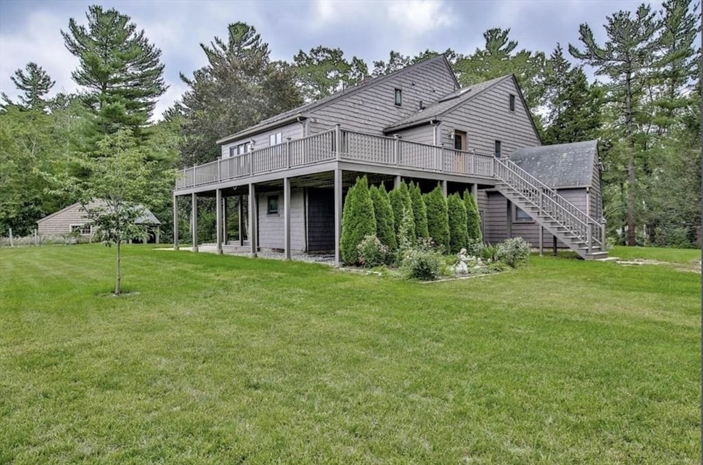 72 Long Hill Rd in Bolton, MA - Building Photo