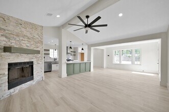 6026 Willowbend Blvd in Houston, TX - Building Photo - Building Photo